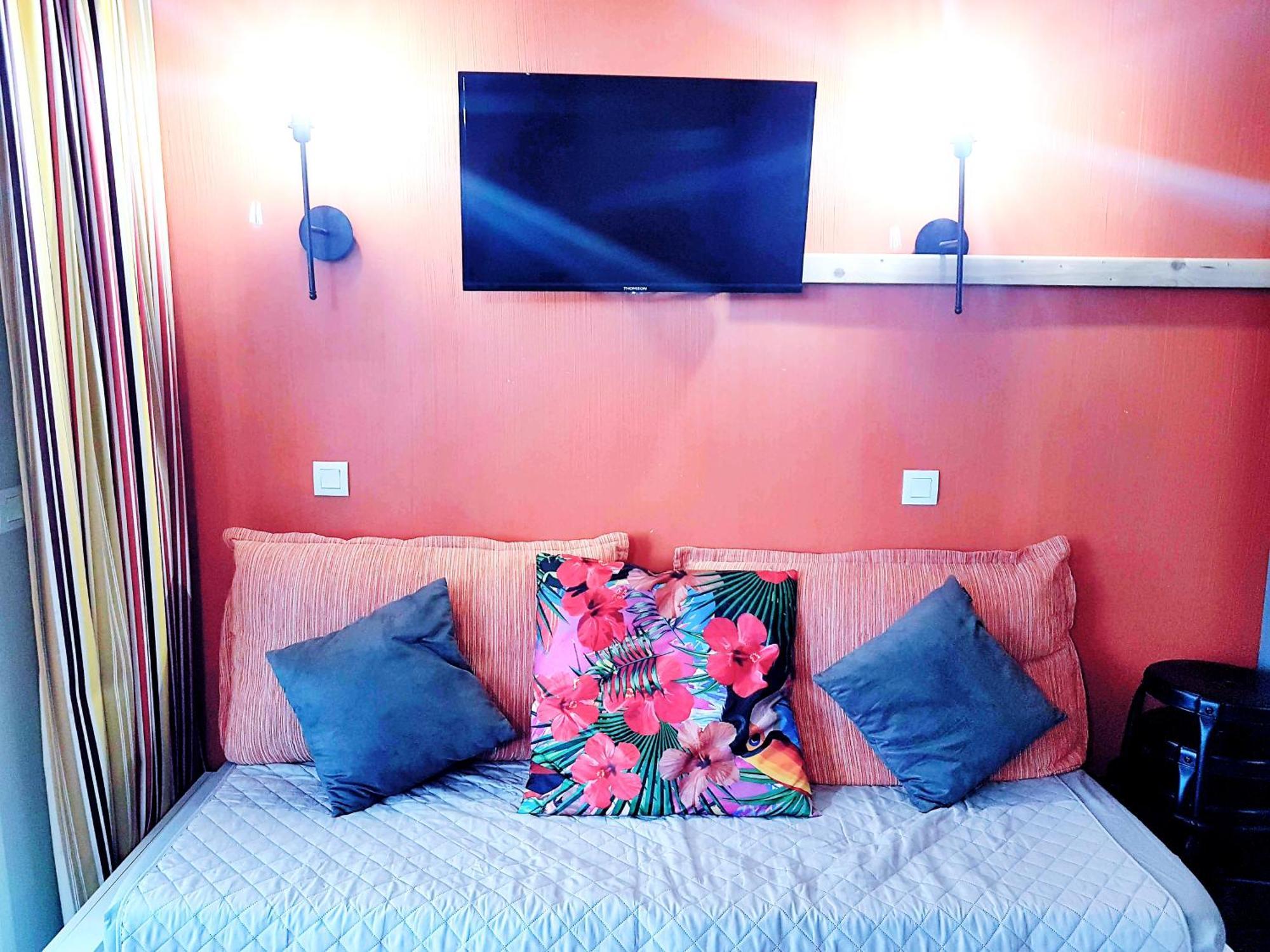 Ferienwohnung Les Ecrins De La Badine - Hameaux Hyères Zimmer foto