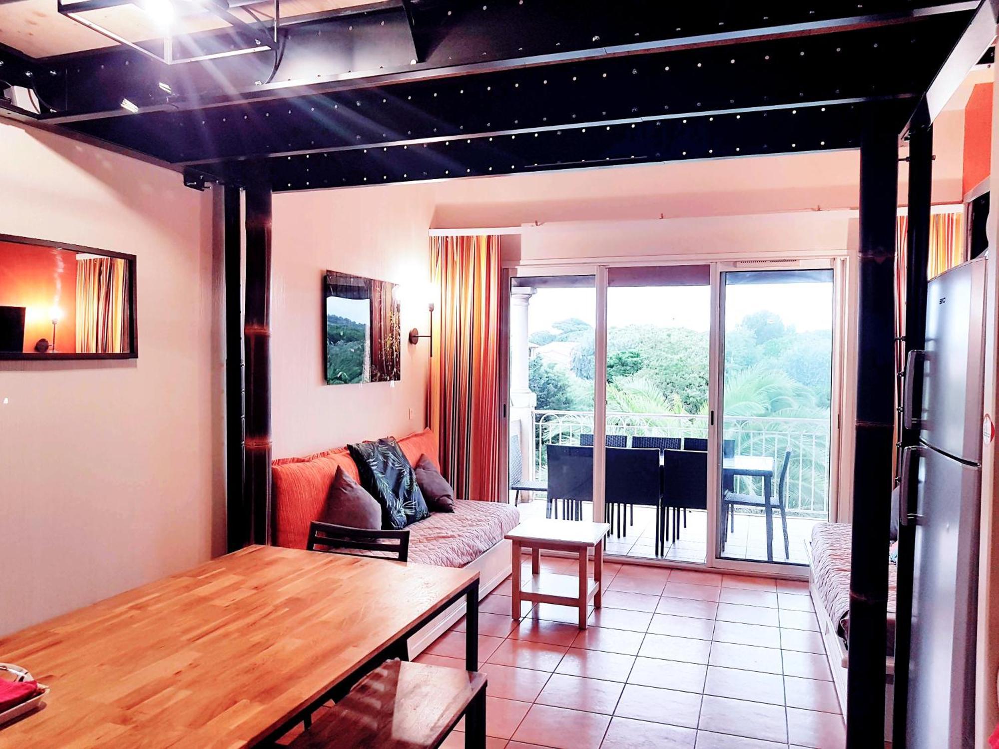 Ferienwohnung Les Ecrins De La Badine - Hameaux Hyères Zimmer foto