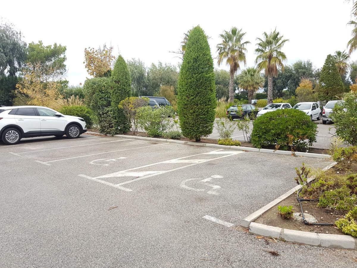 Ferienwohnung Les Ecrins De La Badine - Hameaux Hyères Exterior foto